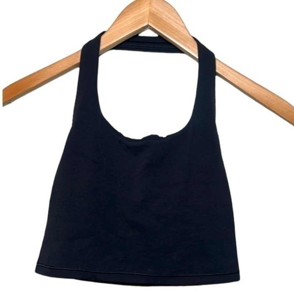 Athleta sports bra, halter style, slits for padding removable, black, size XS